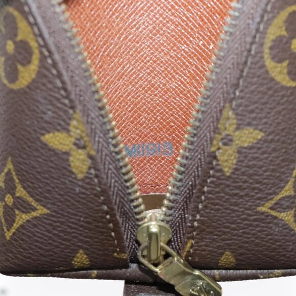 LOUIS VUITTON Monogram Trousse Demi Ronde Cosmetic Pouch M47520 LV Auth 94328 - Picture 2 of 16